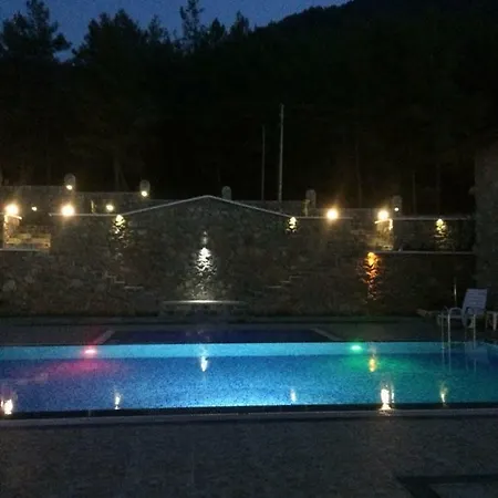 Apart Otel Alice *